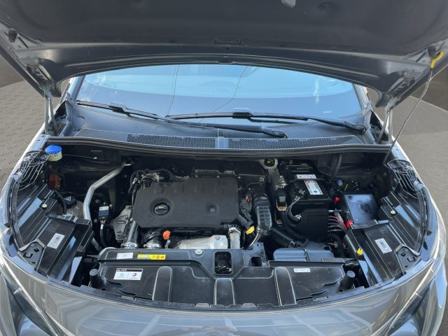 PEUGEOT 3008 usata, con Sensori di parcheggio posteriori