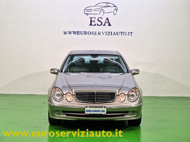 MERCEDES-BENZ E 320 usata, con Cerchi in lega