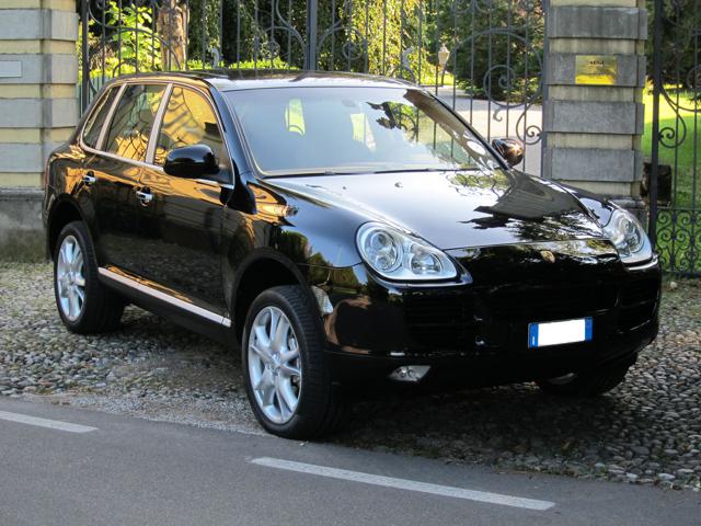 PORSCHE Cayenne usata, con Sensori di parcheggio anteriori