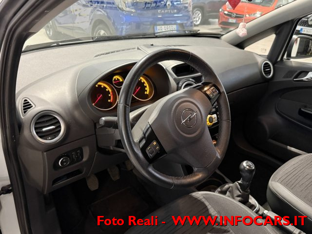 OPEL Corsa usata, con Climatizzatore