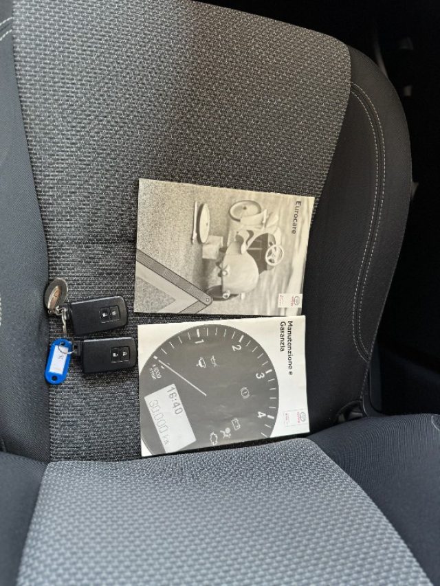 TOYOTA Yaris usata, con Telecamera per parcheggio assistito