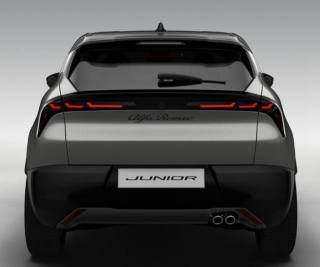 ALFA ROMEO Junior usata, con Luci diurne LED