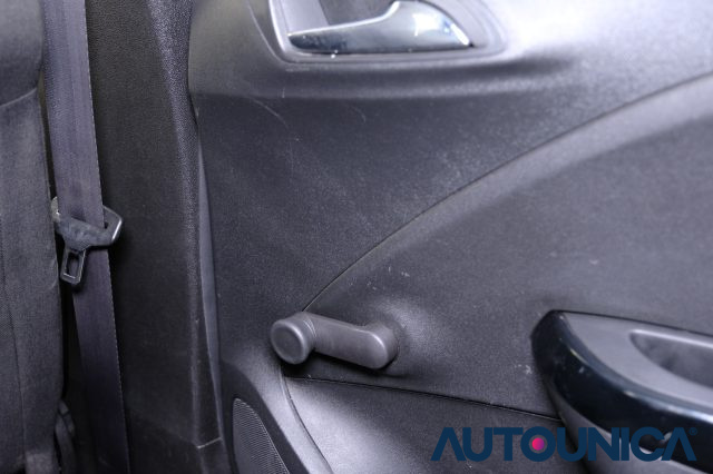 OPEL Corsa usata 32