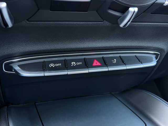 AUDI TT usata, con USB