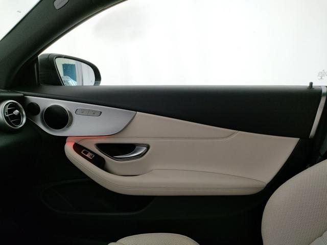 MERCEDES-BENZ C 220 usata, con Fari LED