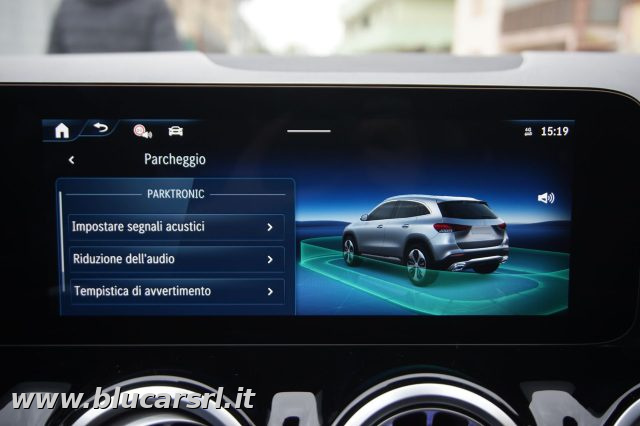 MERCEDES-BENZ GLA 200 usata, con Head-up display