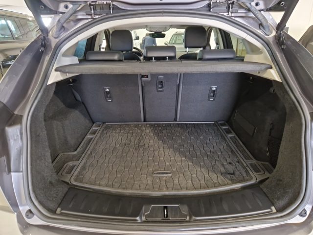 JAGUAR E-Pace usata, con Park Distance Control