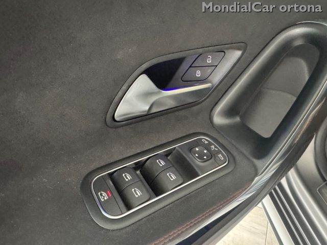 MERCEDES-BENZ A 180 usata, con Fari LED