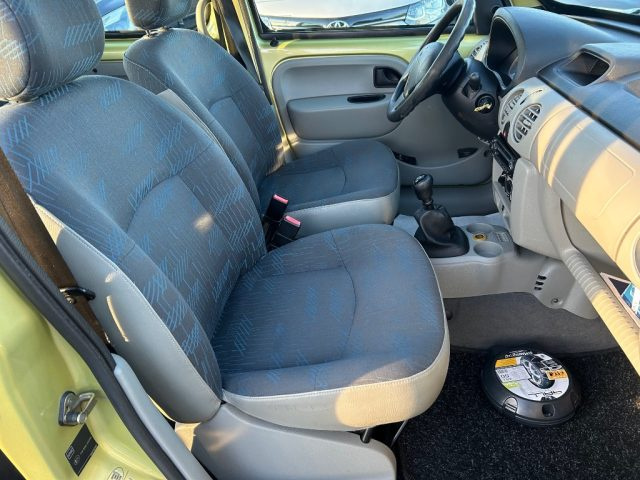 RENAULT Kangoo usata, con Specchietti laterali elettrici