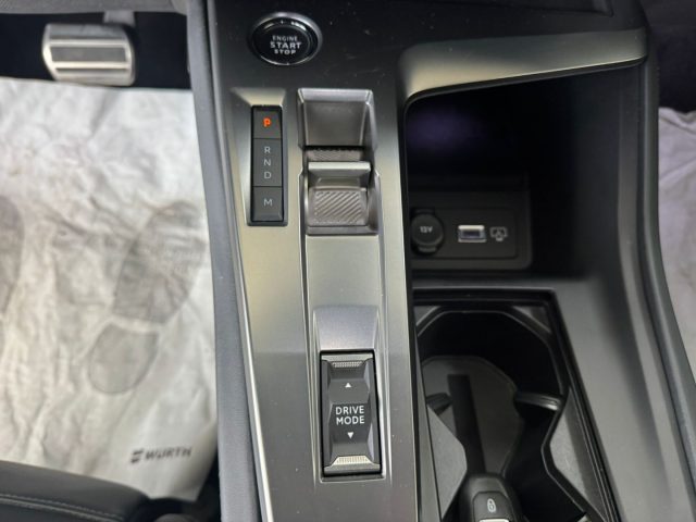 PEUGEOT 308 usata, con Interni in pelle