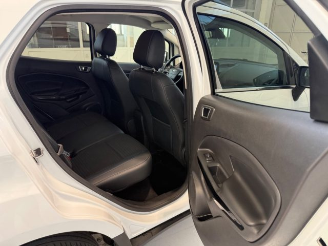 FORD EcoSport usata 24