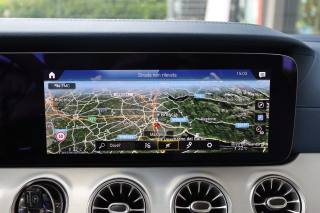 MERCEDES-BENZ E 220 usata, con Pacchetto sportivo