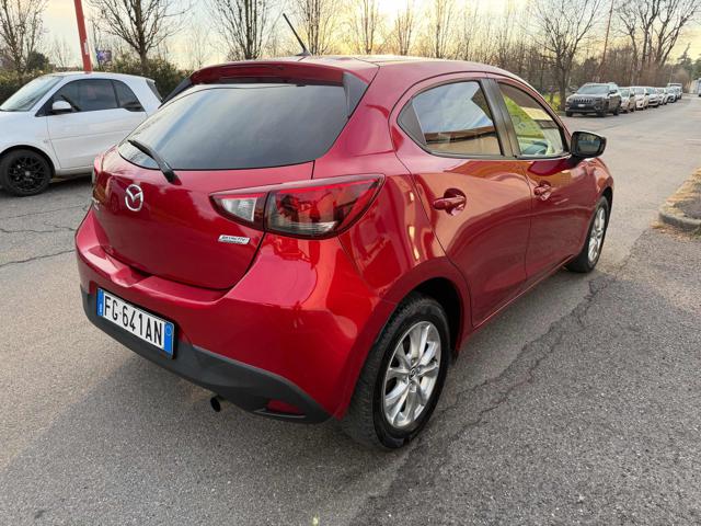 MAZDA 2 usata, con Autoradio