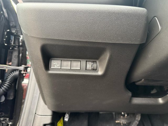 JEEP Avenger usata, con Isofix