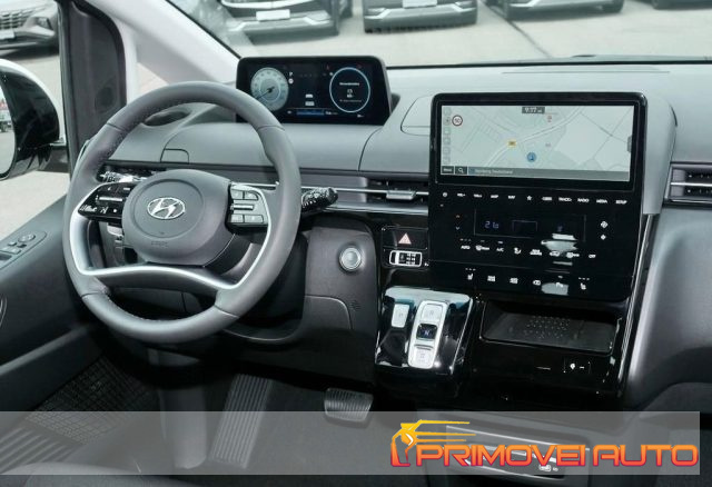 HYUNDAI Staria usata, con ABS