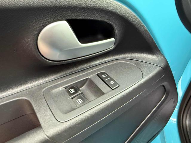 VOLKSWAGEN up! usata, con Bluetooth
