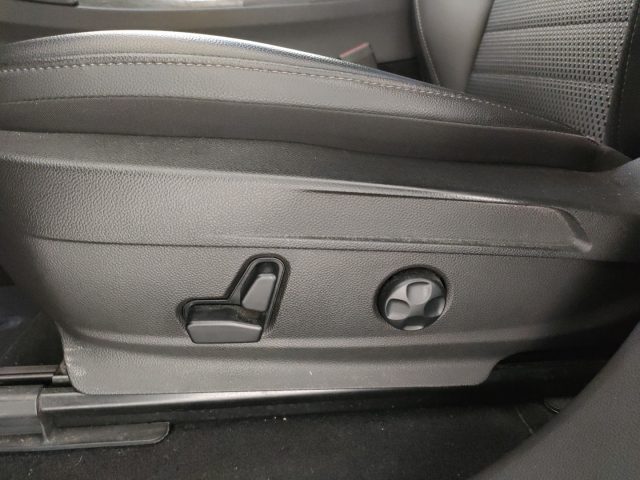 ALFA ROMEO Stelvio usata, con Sedile posteriore sdoppiato