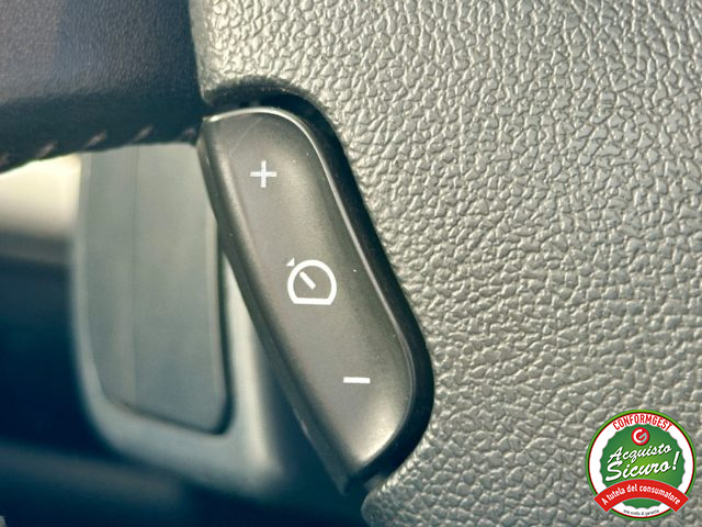 RENAULT Clio usata, con Sistema di navigazione