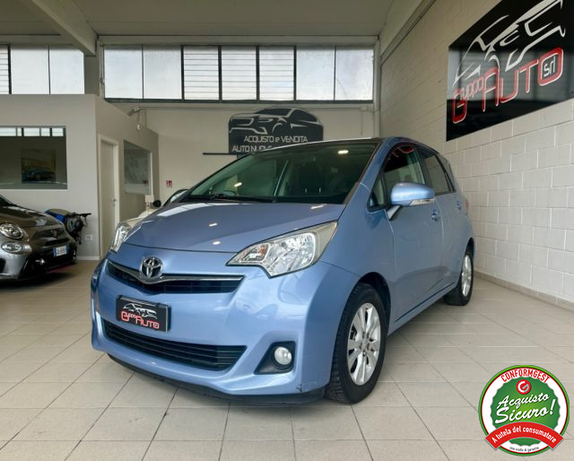 TOYOTA Verso-S usata, con ABS