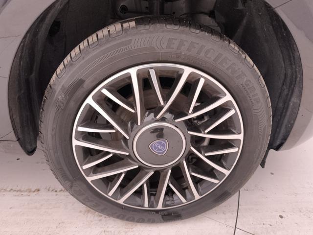 LANCIA Ypsilon usata, con Monitoraggio pressione pneumatici