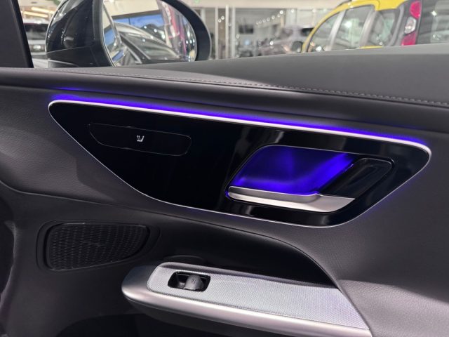 MERCEDES-BENZ GLC 300 usata, con Volante in pelle