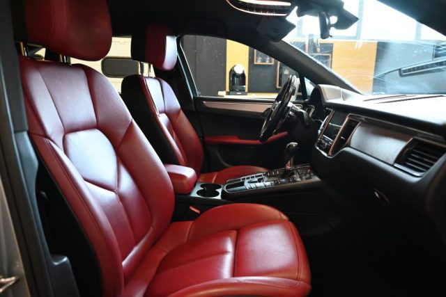 PORSCHE Macan usata 34