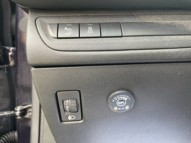 PEUGEOT 208 usata, con Controllo trazione