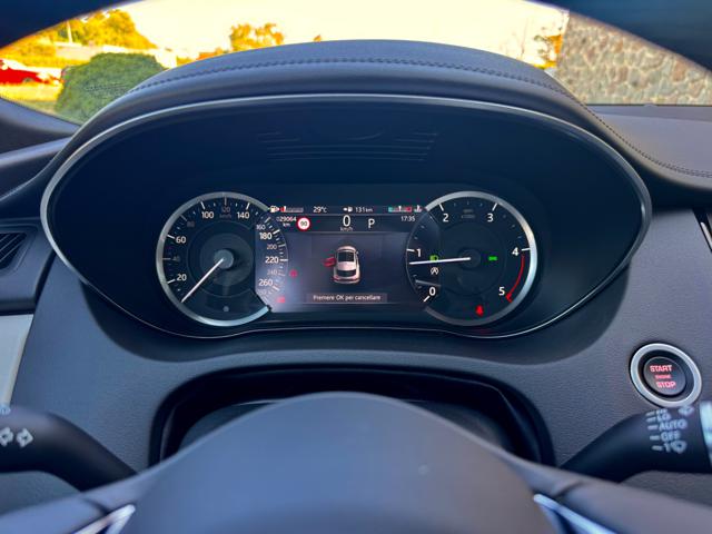 JAGUAR E-Pace usata, con Interni in pelle