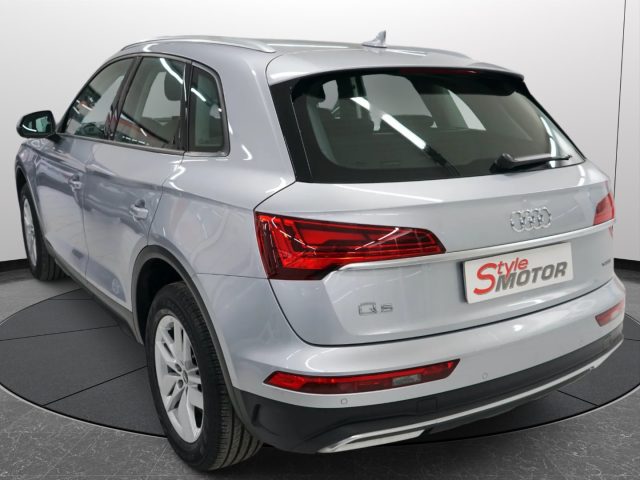 AUDI Q5 usata, con Volante in pelle