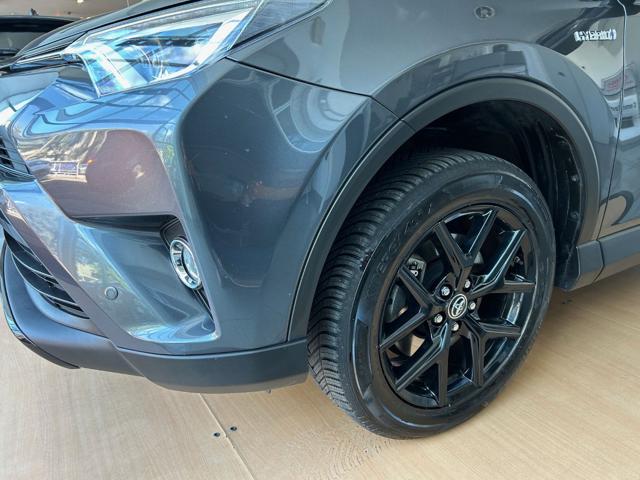 TOYOTA RAV 4 usata, con Autoradio
