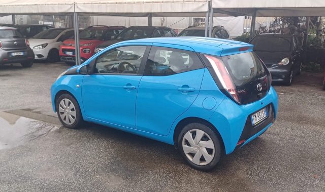 TOYOTA Aygo usata, con Autoradio