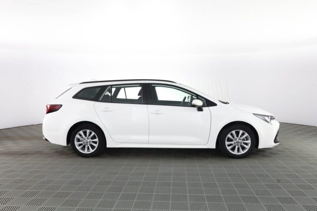 TOYOTA Corolla usata 2