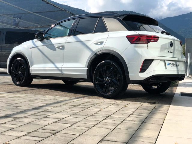 VOLKSWAGEN T-Roc usata, con Autoradio