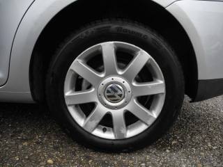 VOLKSWAGEN Touran usata 49