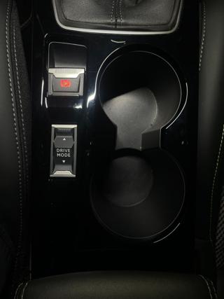 PEUGEOT 208 usata, con USB