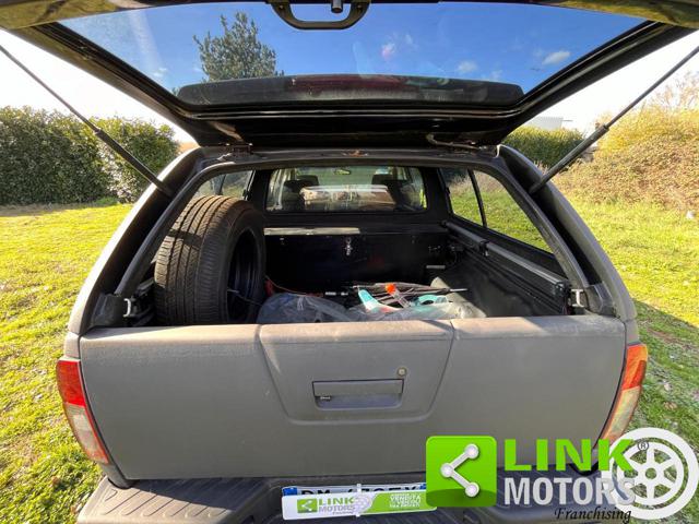 NISSAN Navara usata, con Specchietti laterali elettrici