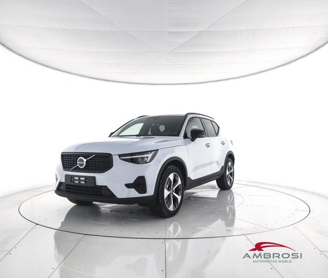 VOLVO XC40 usata 0