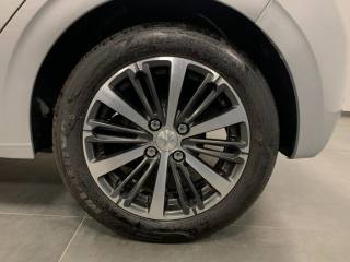 PEUGEOT 208 usata, con Volante multifunzione