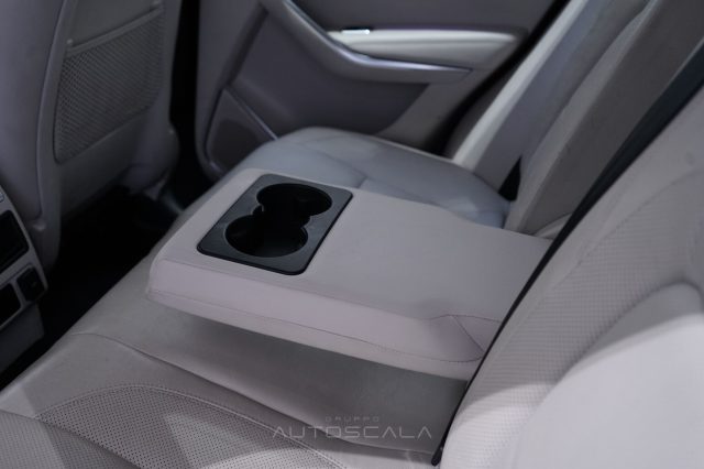 JAGUAR F-Pace usata, con Sensore di luce