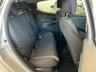 LANCIA Ypsilon usata, con Autoradio digitale