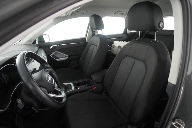 AUDI Q3 usata 8