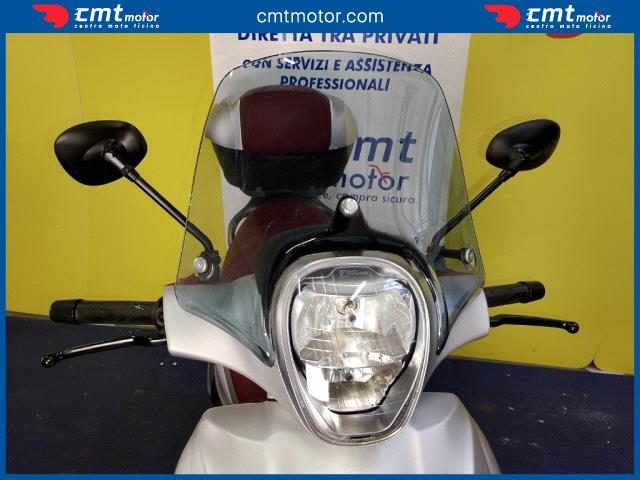 PIAGGIO Beverly 350 usata 7