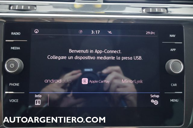VOLKSWAGEN Tiguan usata, con Sistema di navigazione