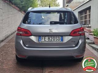 PEUGEOT 308 usata, con Autoradio
