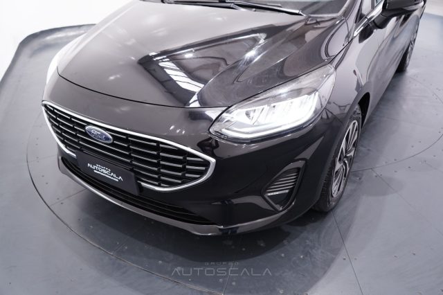 FORD Fiesta usata, con Bluetooth