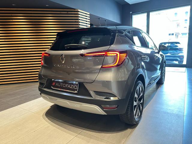 RENAULT Captur usata, con Fari LED