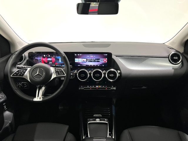 MERCEDES-BENZ B 180 usata, con Boardcomputer