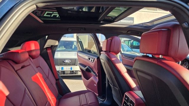 PORSCHE Cayenne usata, con Sistema di navigazione