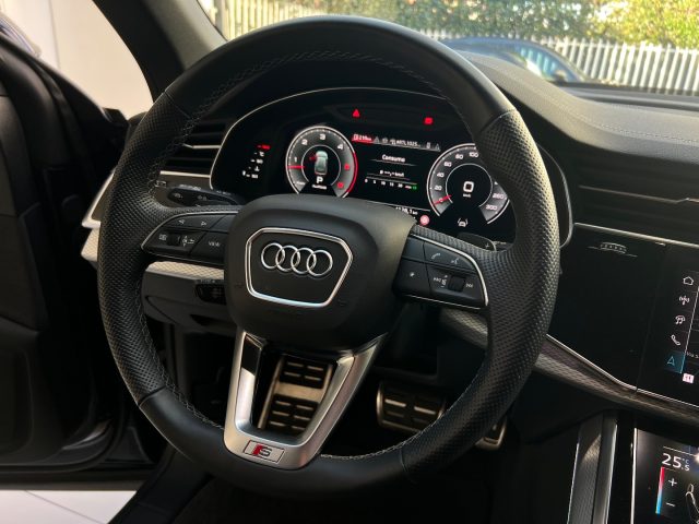AUDI Q8 usata, con Isofix