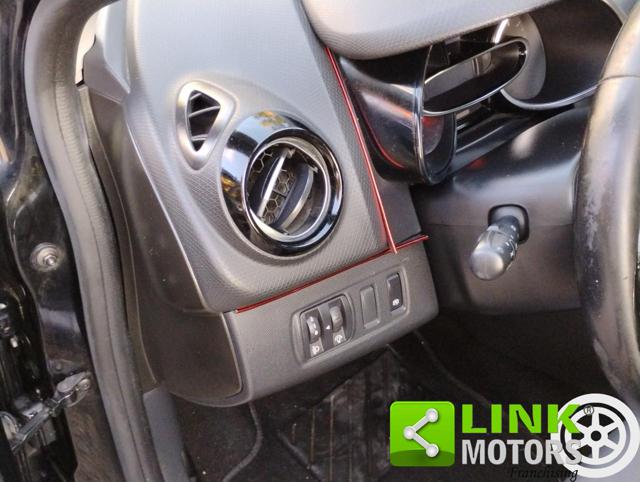 RENAULT Clio usata, con Specchietti laterali elettrici